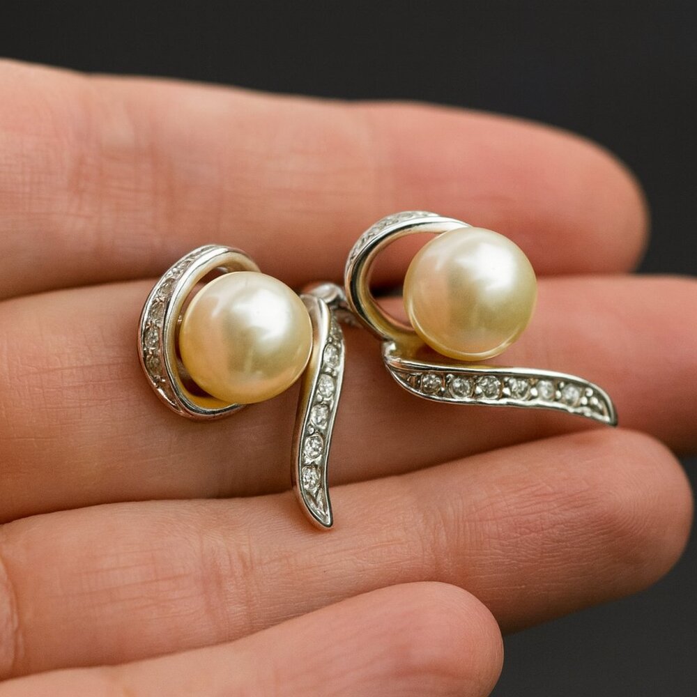 Pearl Stud Earrings